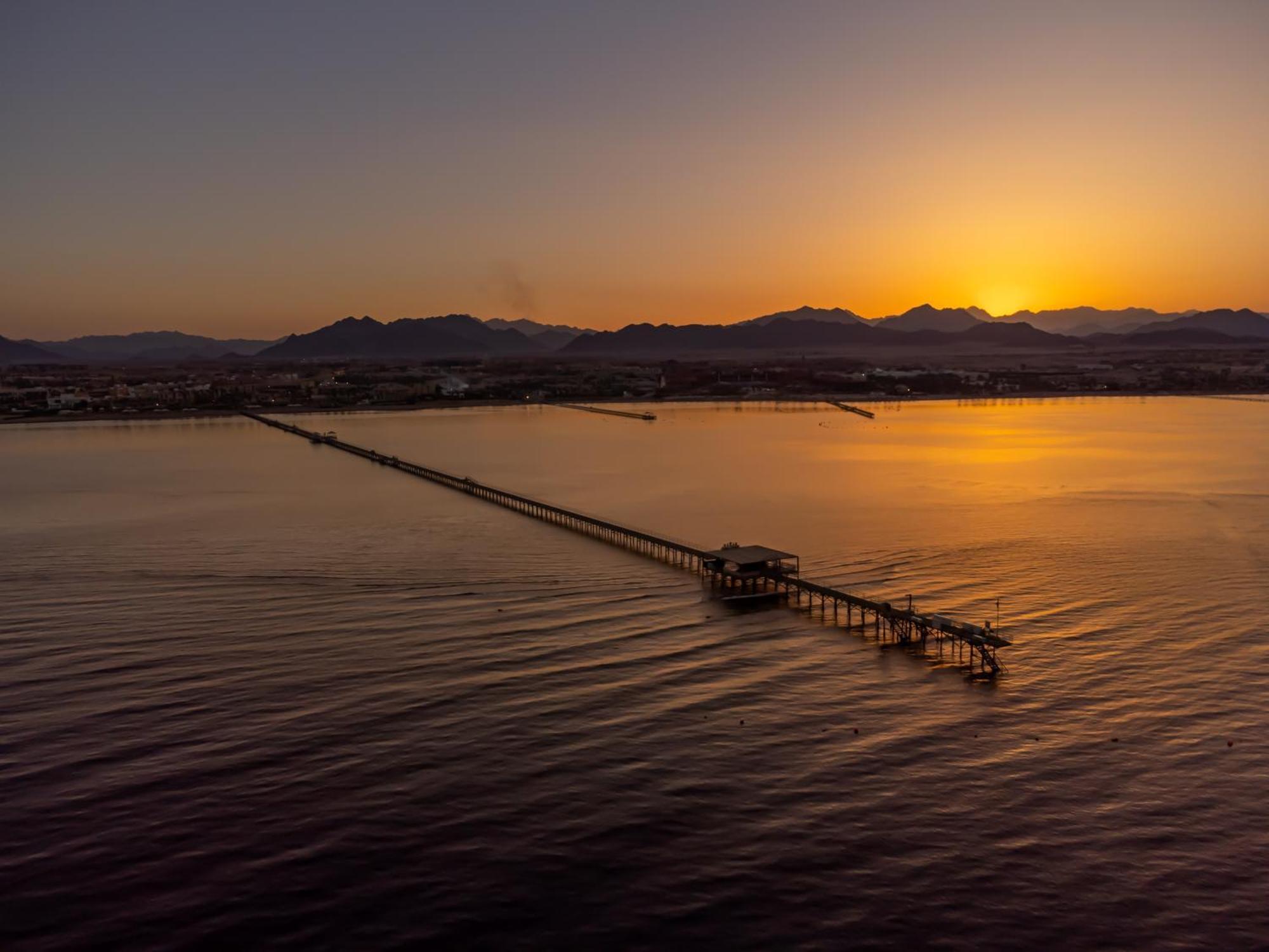 Rixos Premium Seagate Hotel Sharm el-Sheikh Ngoại thất bức ảnh Sunset at the San Diego Bay